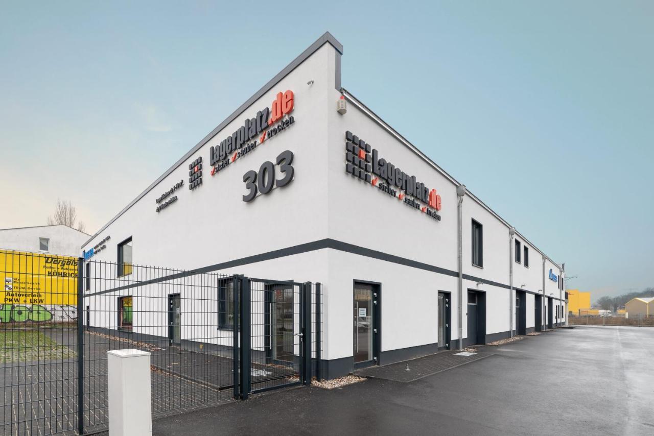 Monteurzimmer Berlin Pankow Mit Dachterrasse - Nur 10 Min. Von Der A10 - 3 Zimmer/ 7 Betten Ngoại thất bức ảnh
